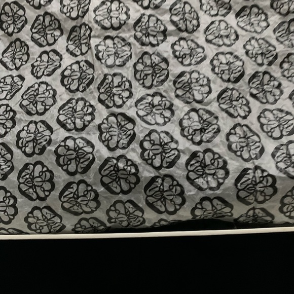 Alexander McQueen - Picture 2 of 6